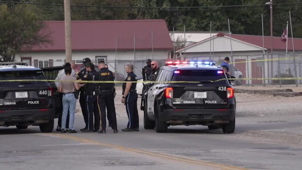 One hospitalized, another in custody after Omaha road rage incident ...