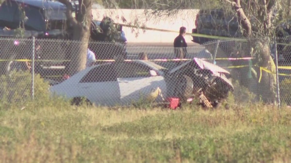 Man pleads guilty to stabbing girlfriend to death after Loop 101 car ...