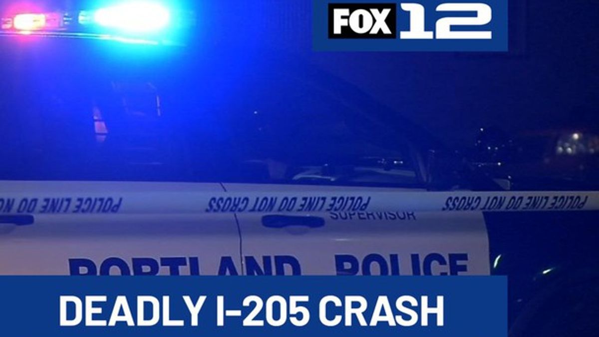 I-205 northbound lanes closed after deadly crash in SE Portland ...