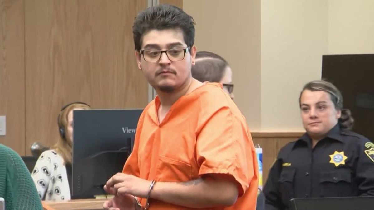 Man accused of killing two Albuquerque auto parts store employees held ...