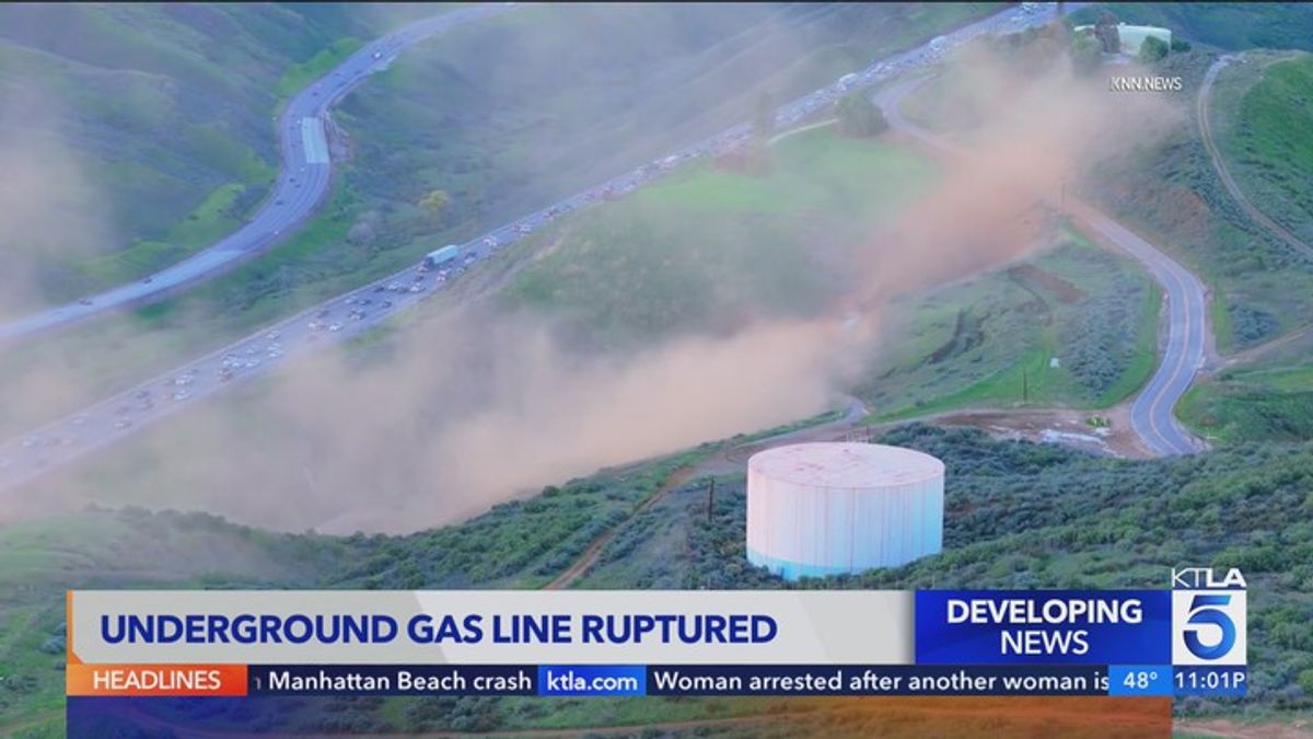 Gas line rupture closes 5 Freeway in Castaic | Haystack News