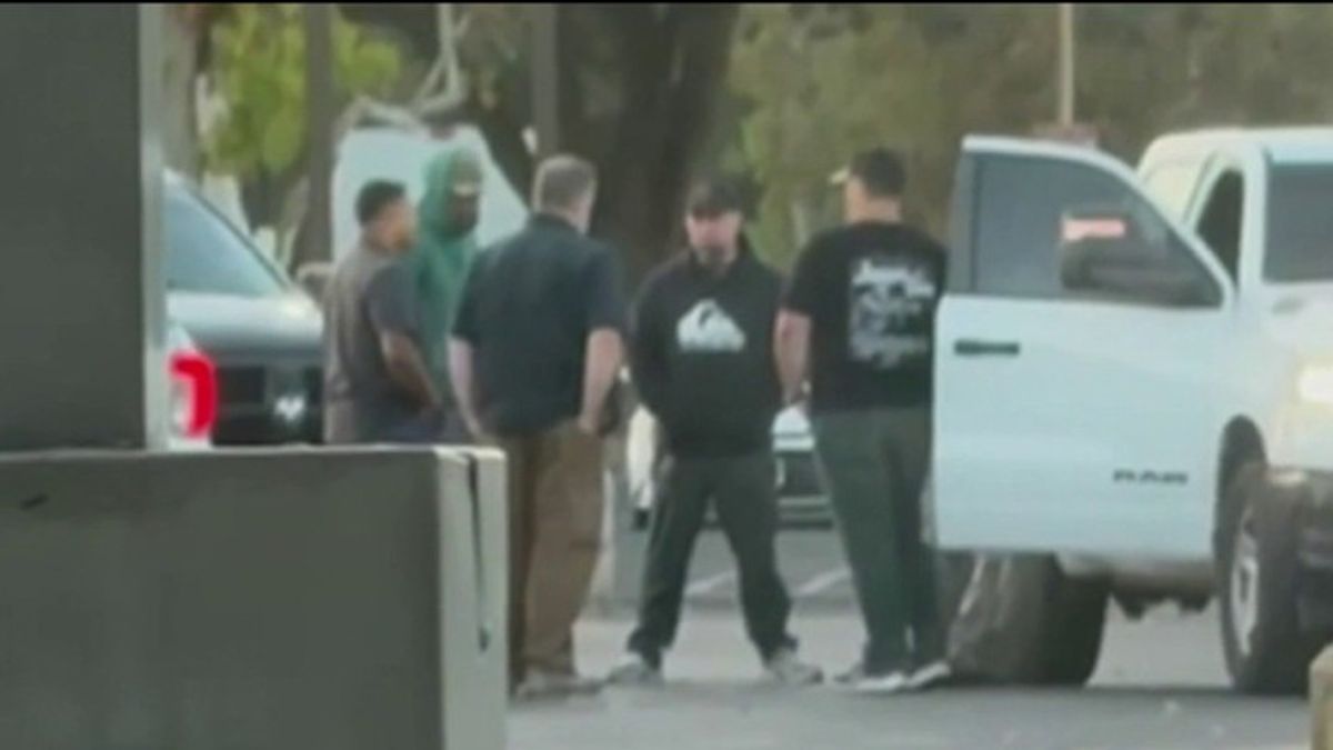 Federal agents at East Bay Home Depot? Video claims men in unmarked SUV ...