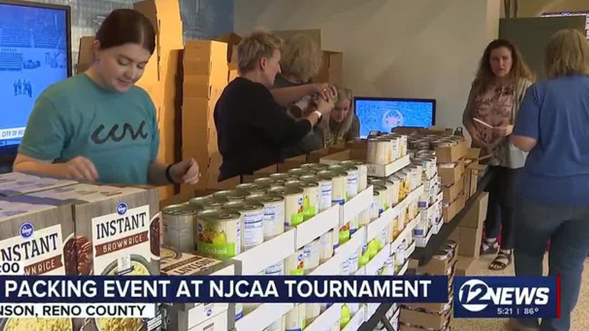 Dillons hosts food packing event at NJCAA tournament in Hutchinson ...