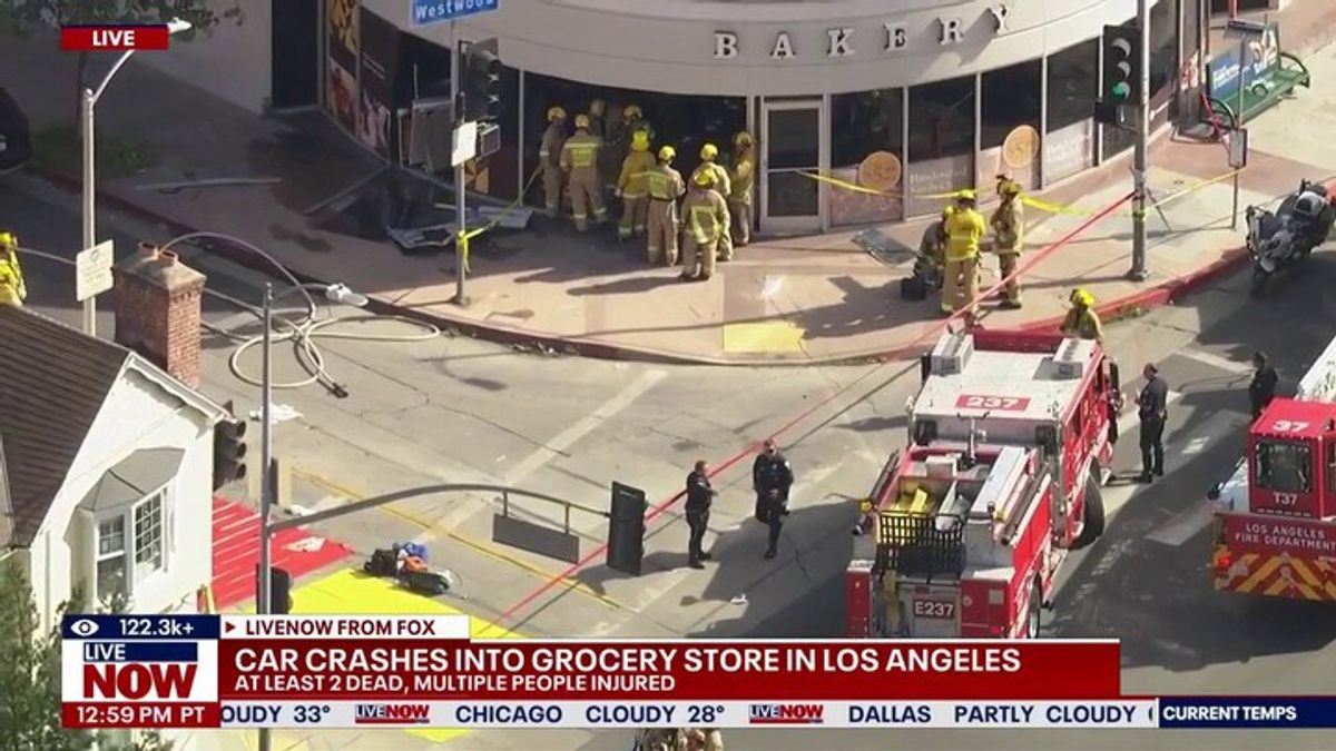 Car crashes into grocery store in Los Angeles | Haystack News