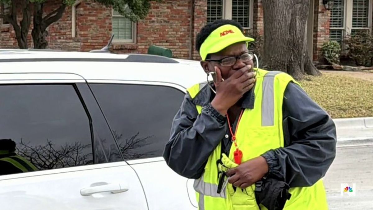 Elementary school 'carpool dads' surprise crossing guard with new car ...