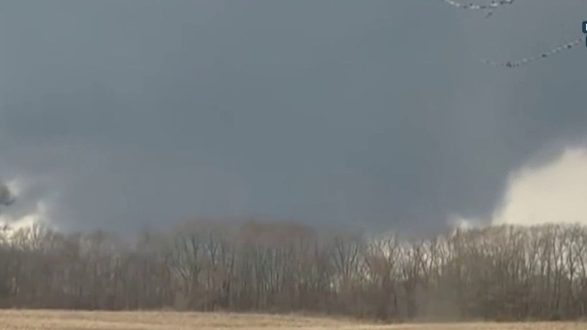 Severe tornado threats reported across the Midwest | Haystack News