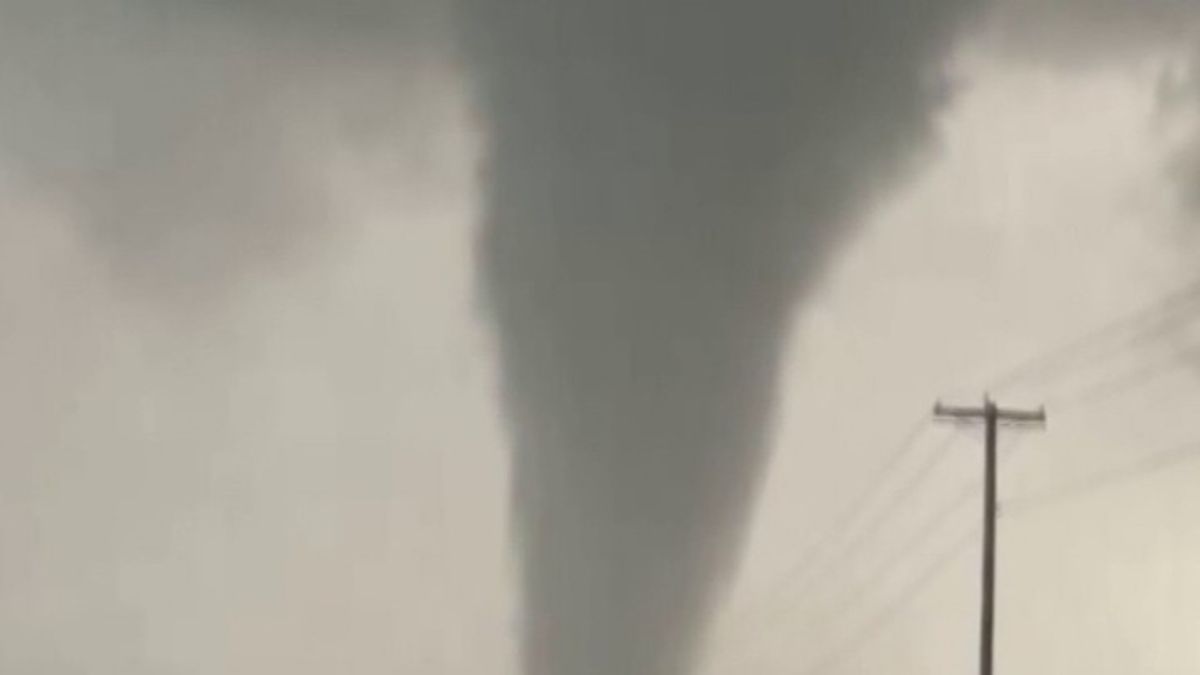 Destructive tornado outbreak across the Midwest | Haystack News