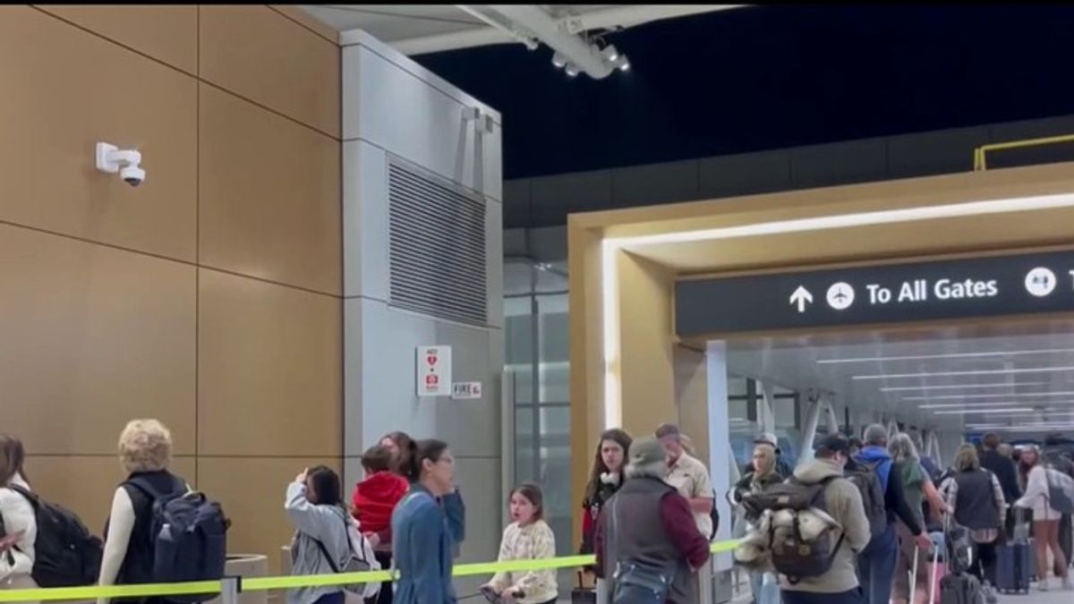 San Diego Intl. Airport TSA lines longer than normal as spring break ...