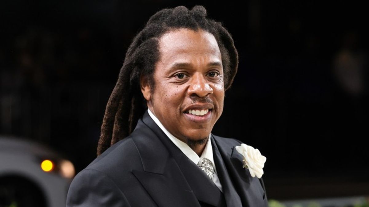 Did Jay-Z Pick Himself to Headline the Super Bowl Halftime Show ...