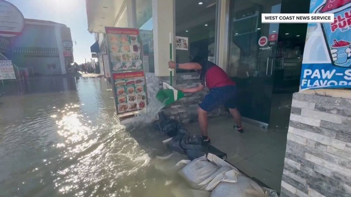 Powerful King Tides Flood Coastal Communities on Both Coasts | Haystack ...