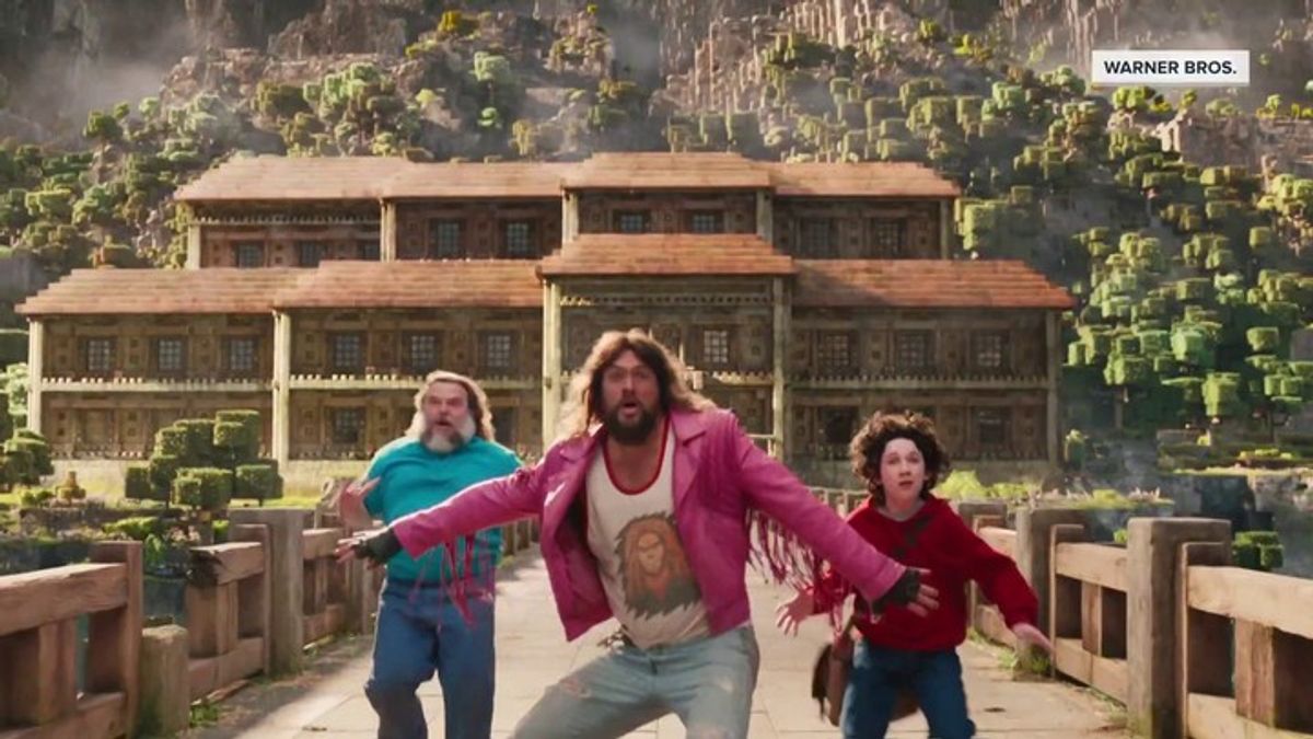 Moviegoers can now get rowdy at interactive 'Minecraft' screenings ...