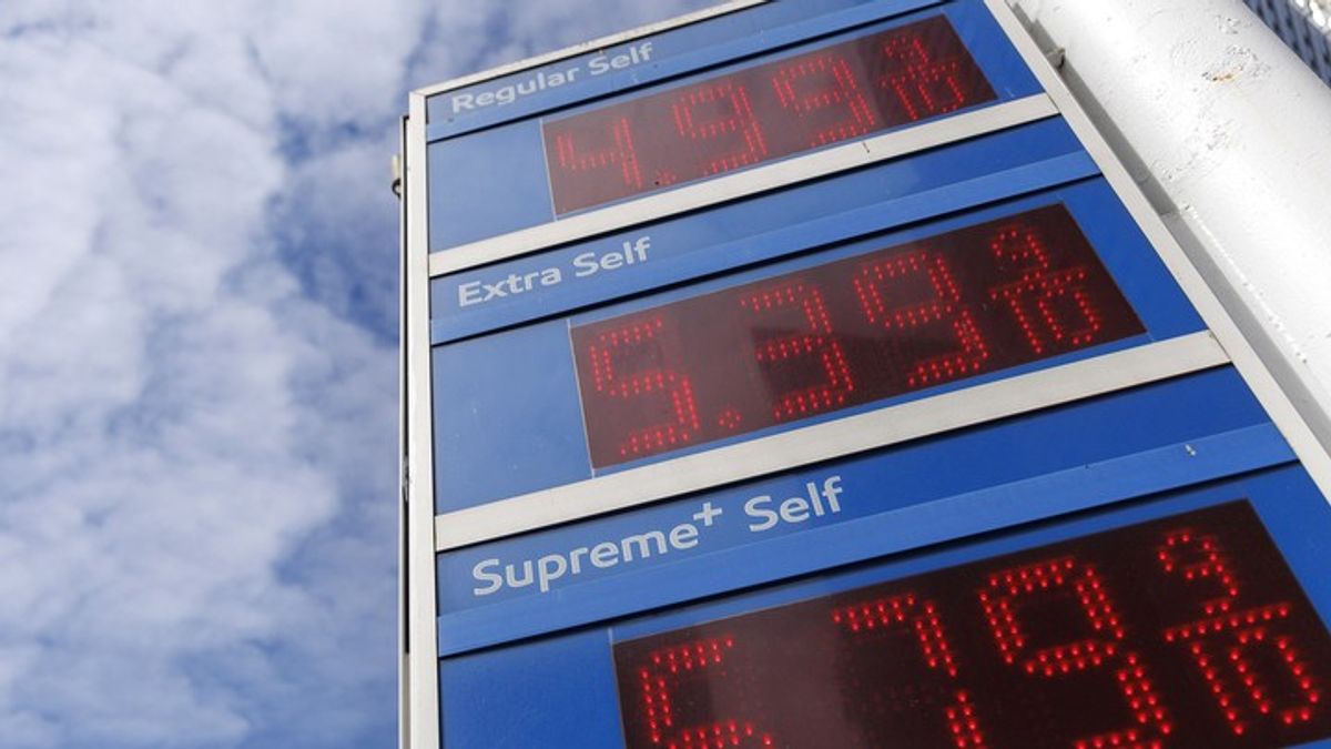 US eases oil restrictions as gas prices continue to surge | Haystack News