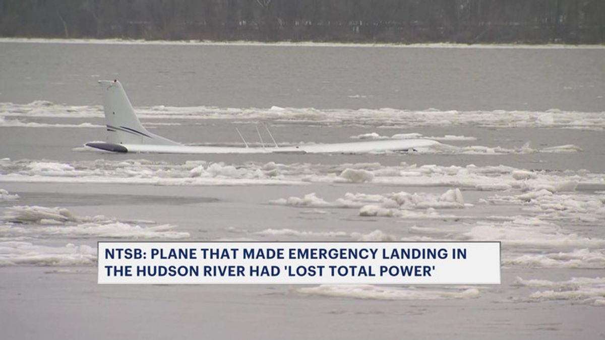 Plane that made emergency landing on Hudson River lost total power ...
