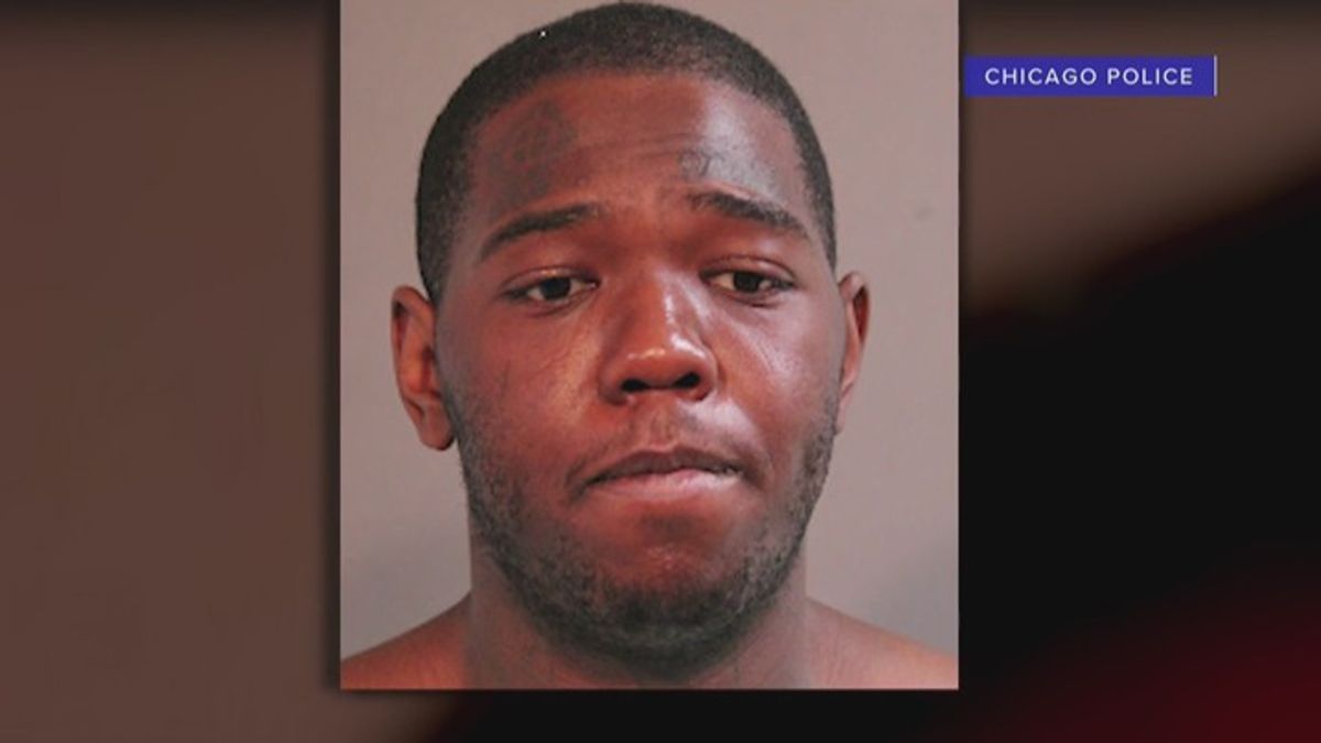 Man accused of killing Chicago police officer will remain in custody ...