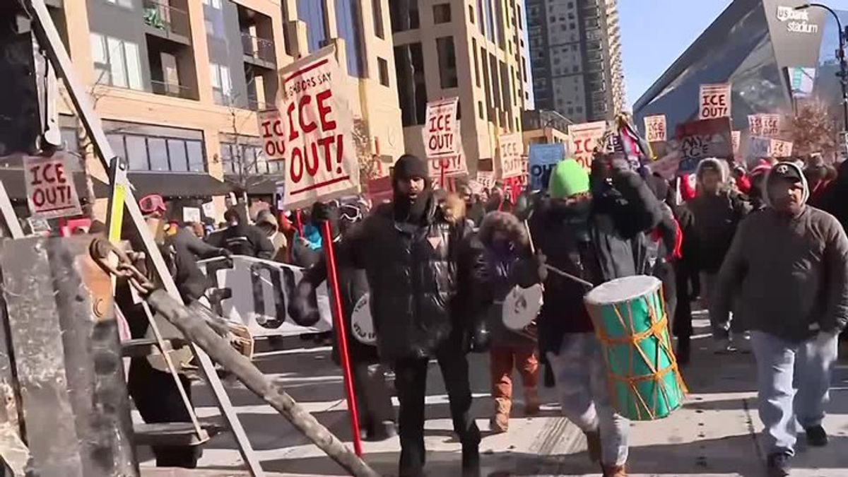 Thousands brave bitter cold to demand ICE leave Minneapolis | Haystack News