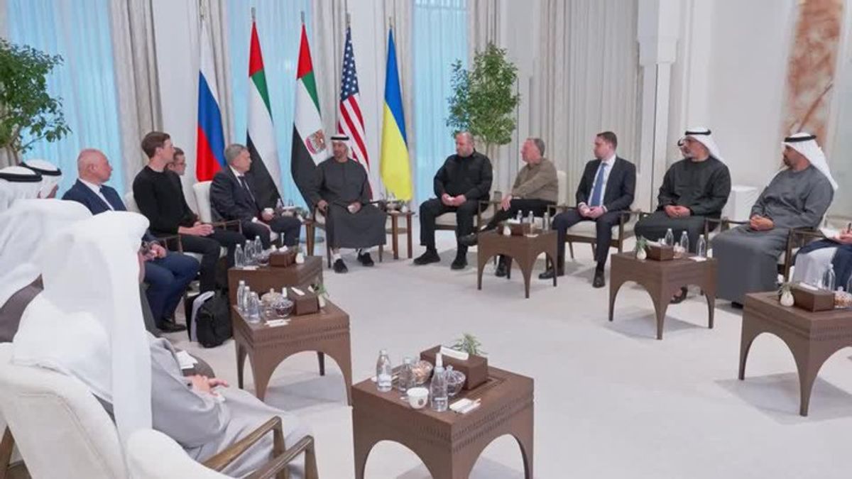 Russia, Ukraine sit for tense talks on thorny territorial issue ...