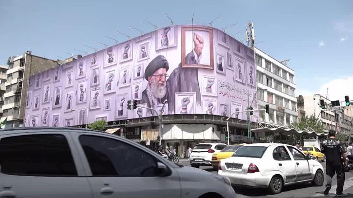 Iran says reviewing new US proposal, sources say sides close on deal ...