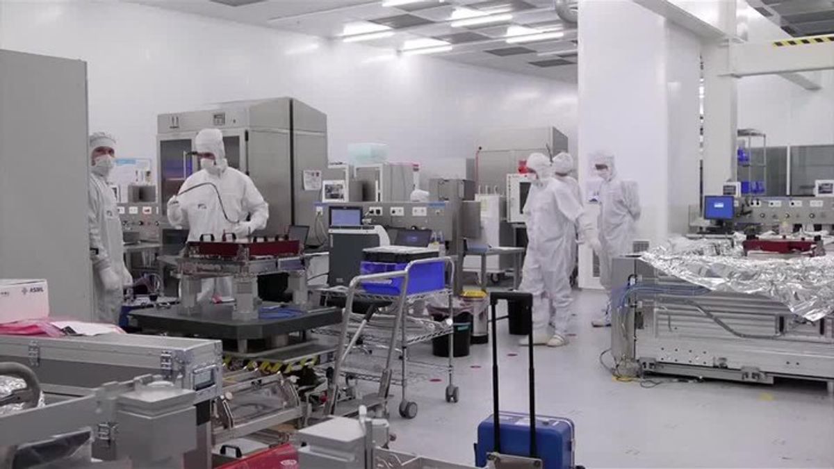 ASML lifts 2026 forecast as surging AI chip demand boosts new orders ...