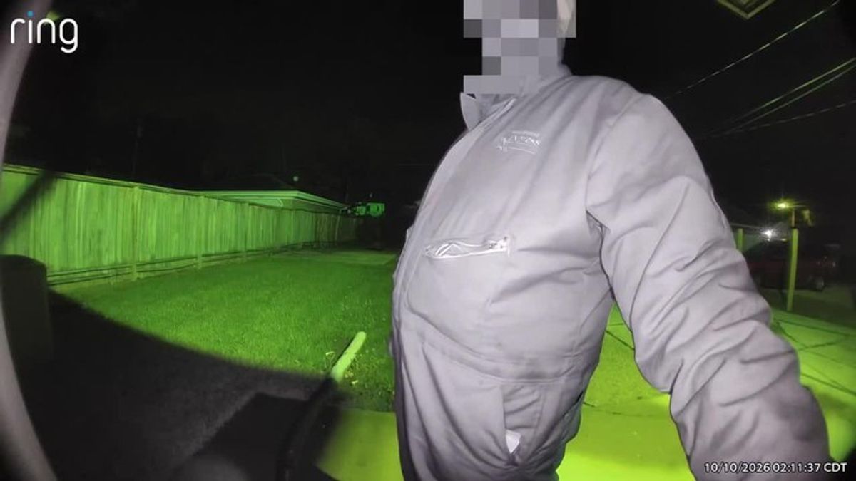 Milwaukee north side neighbors share video of man snooping through cars ...