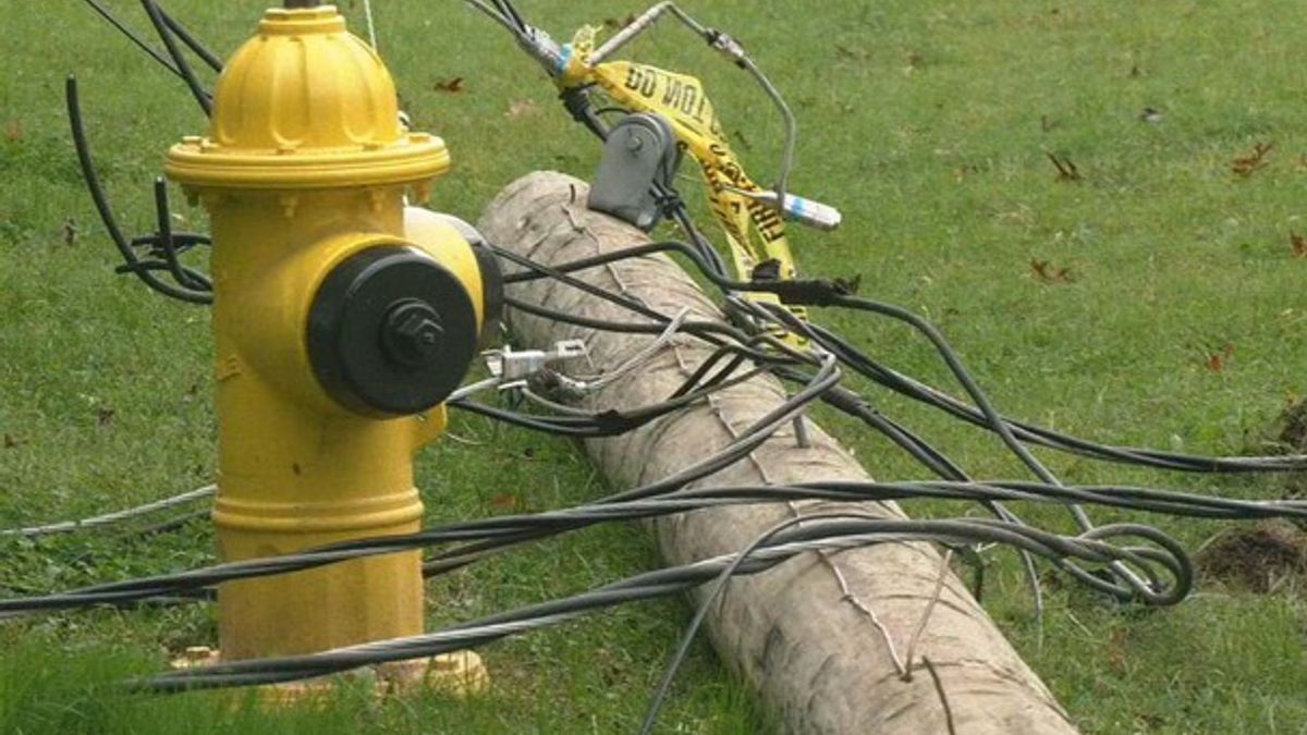 Wreck near Dixie Highway shows problem Louisville’s new crash cleanup ...