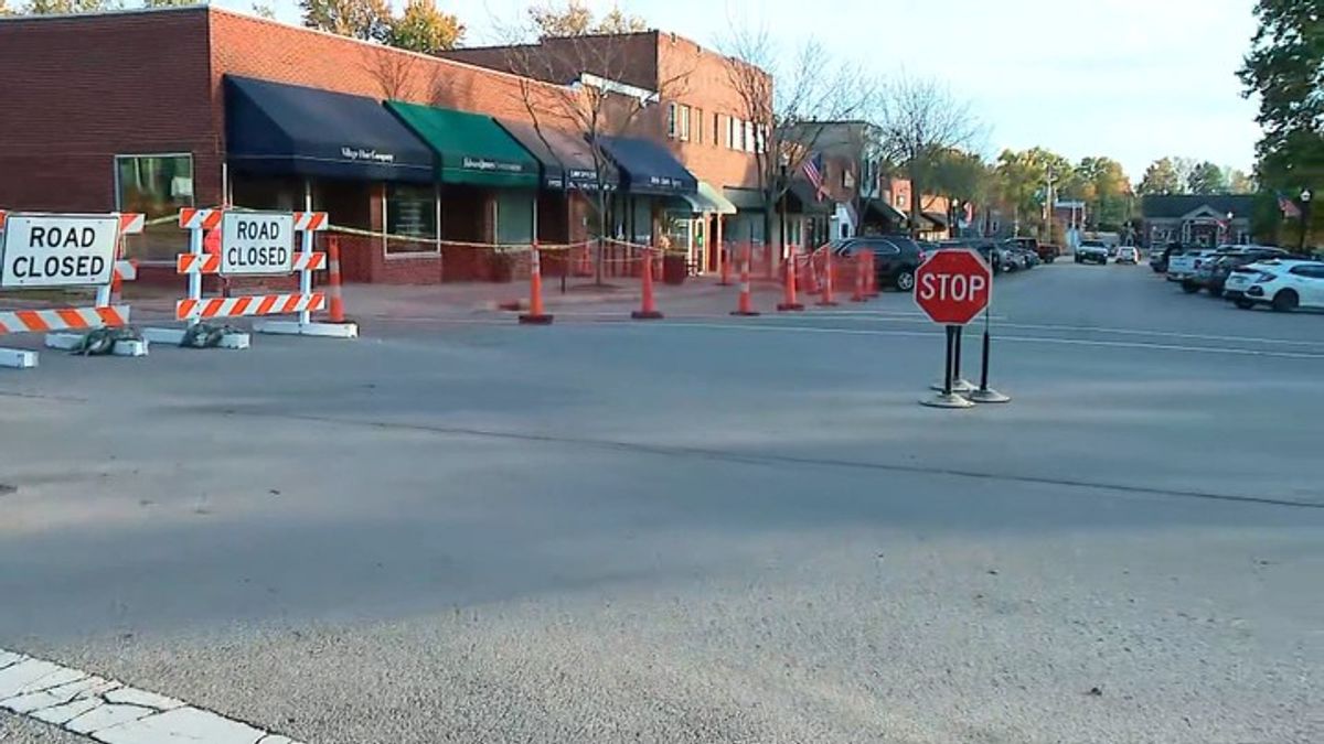 Partial building collapse closes businesses, roads in downtown Sunbury ...