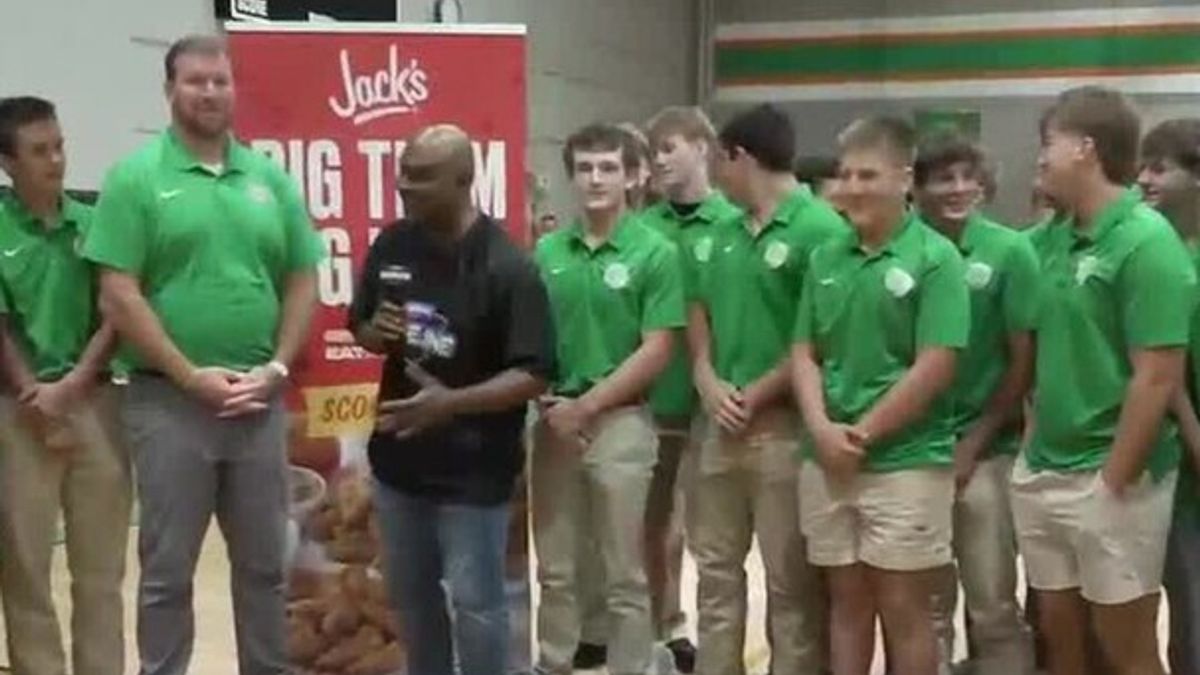 Pep Rally of the week: Ashville High School | Haystack News