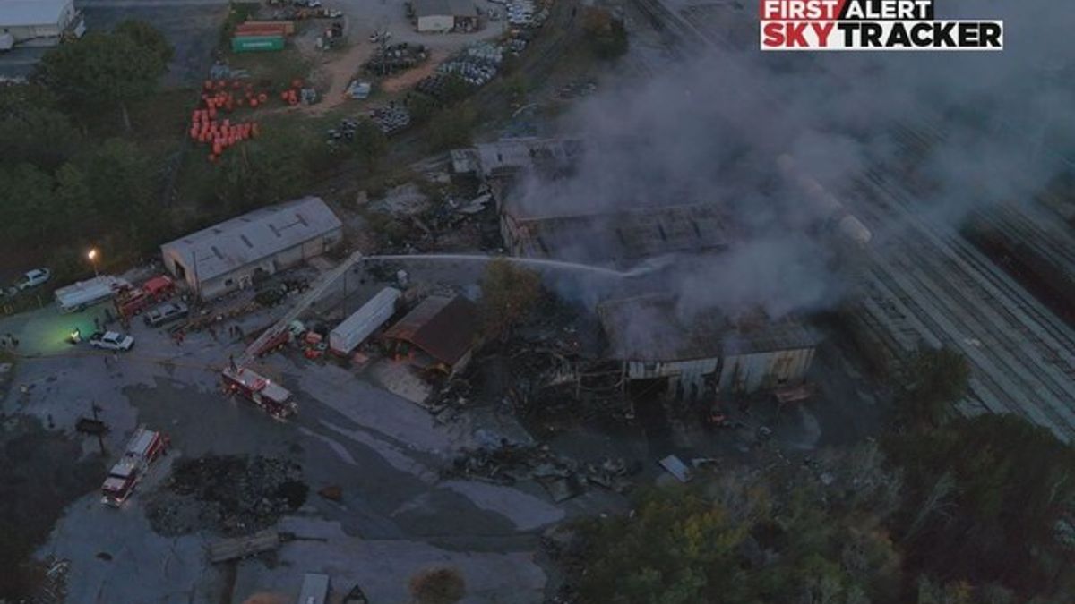 Massive chemical fire, explosion at Gadsden paving plant | Haystack News