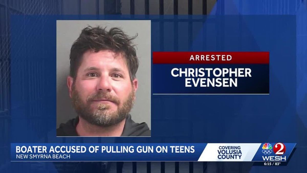 'Irate' man on boat accused of pointing gun at children creating wake ...