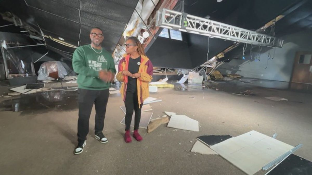 A North Texas church's roof collapsed under the weight of snow over the ...