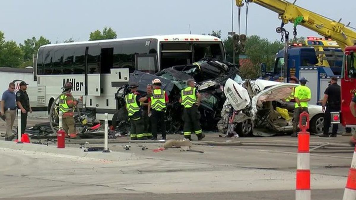 911 calls from serious bus crash on Lloyd Expressway | Haystack News