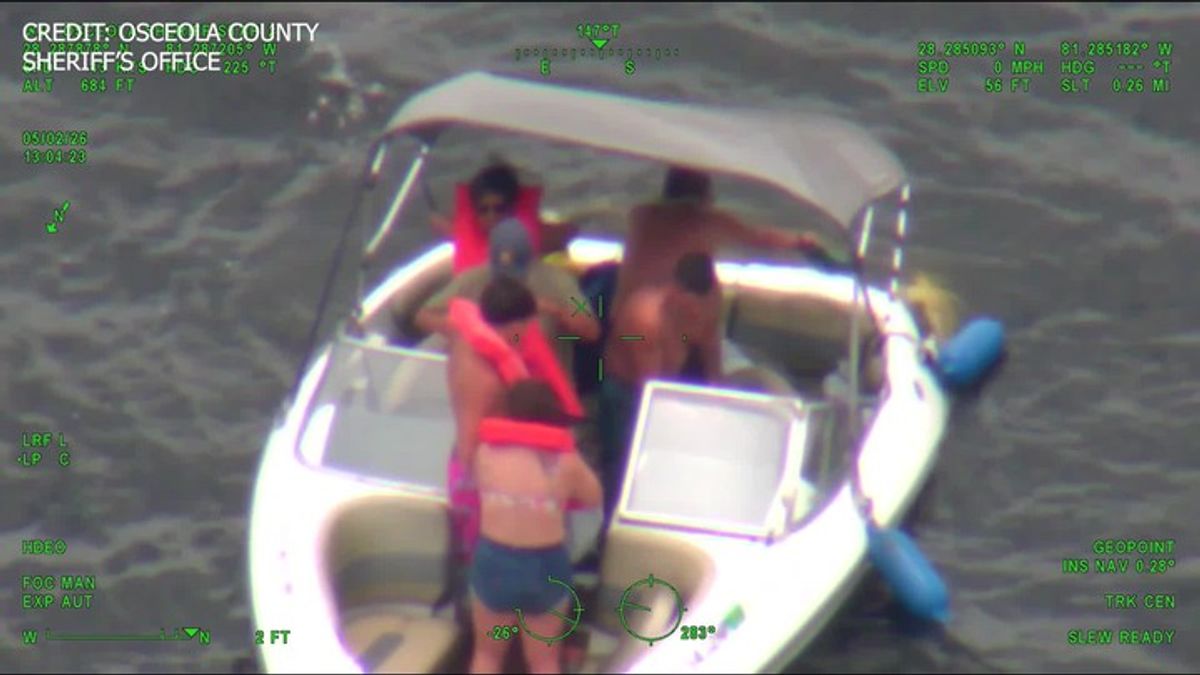 6 rescued from Florida lake after boat partially submerges in water ...