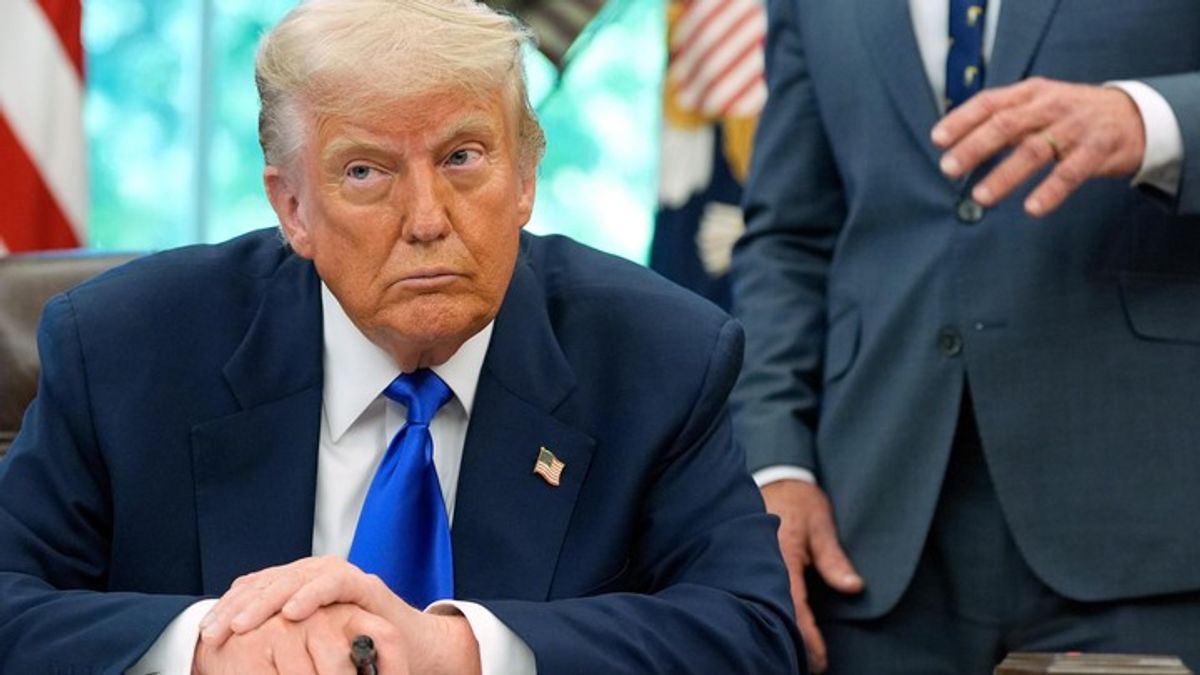 Leaked text messages from Trump administration confirms soybean farm ...