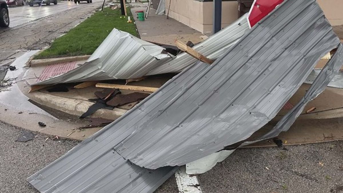 Suspected tornado hits Lena, severe damage reported | Haystack News