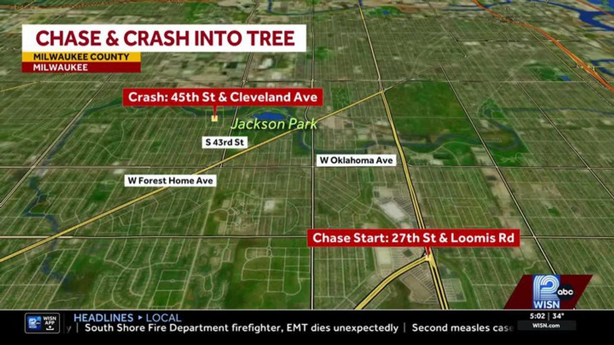 High speed chase car crashes into tree in Milwaukee | Haystack News