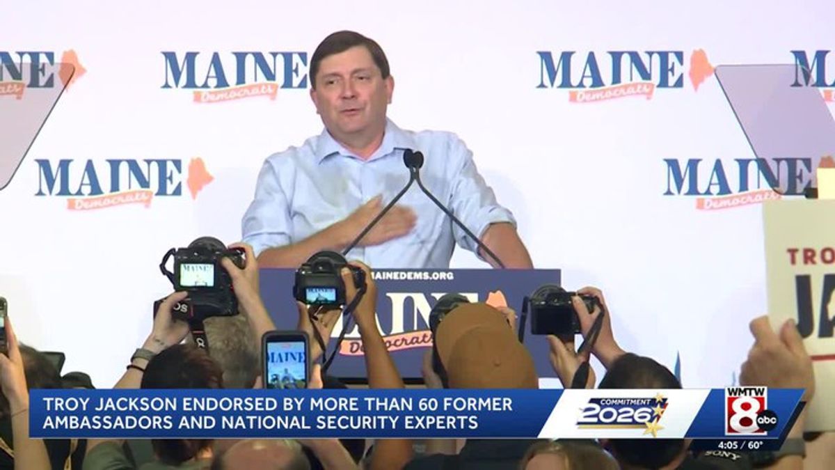 More than 60 former ambassadors, national security experts endorse U.S ...