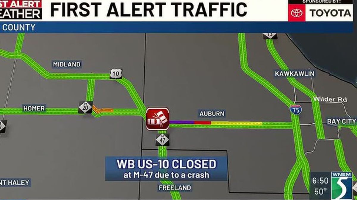 Crash closes westbound US-10 at Garfield Road in Bay County | Haystack News