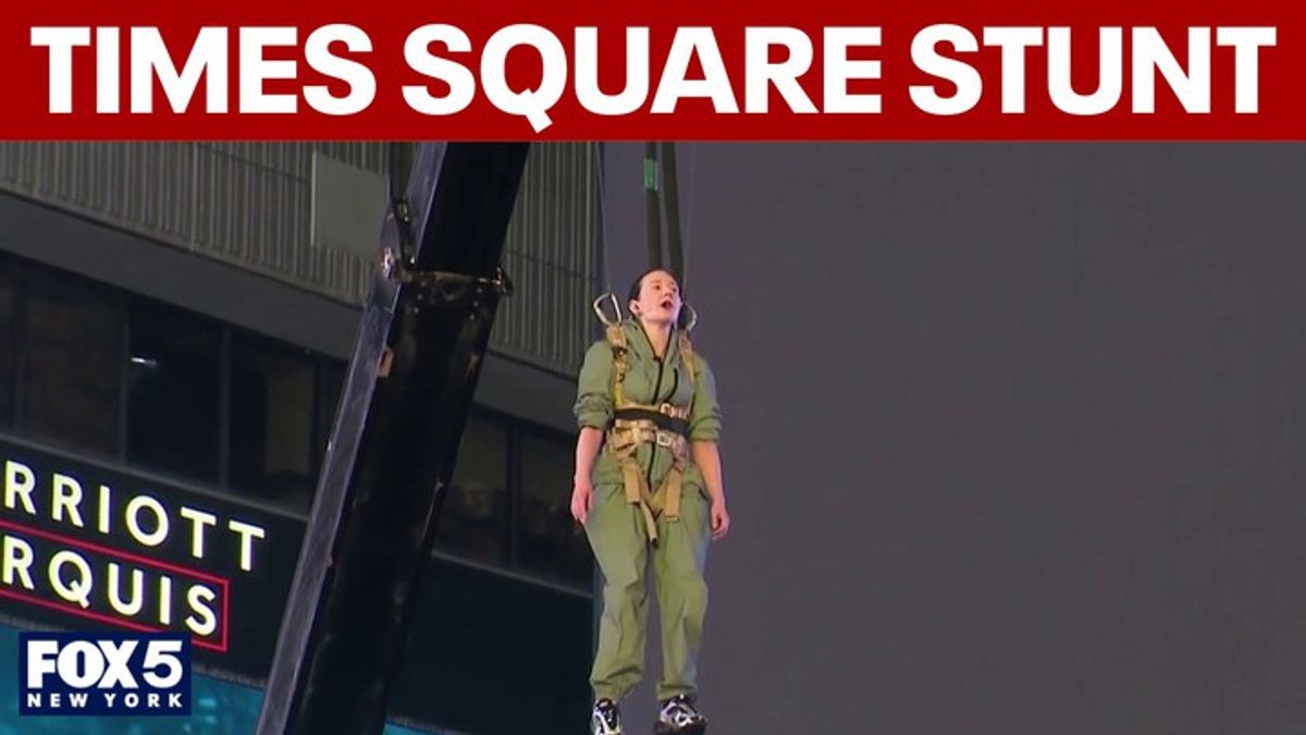 Artist's death-defying stunt in Times Square | Haystack News