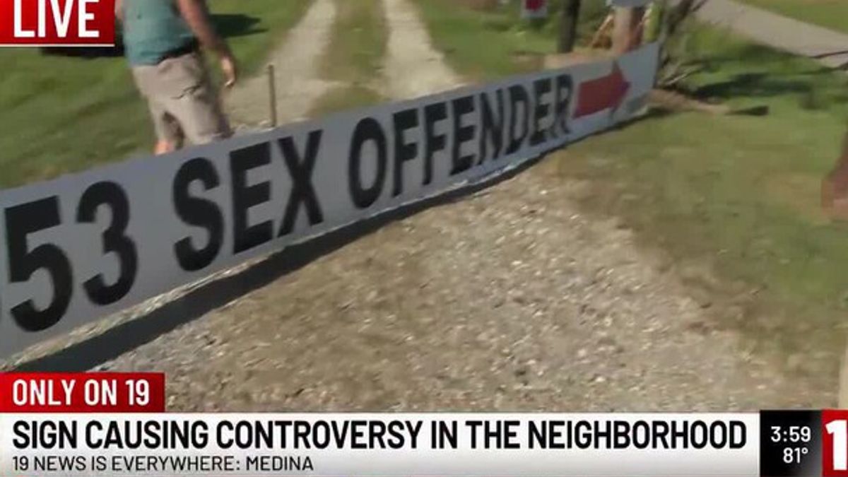 Medina sign about sex offender address causes controversy | Haystack News