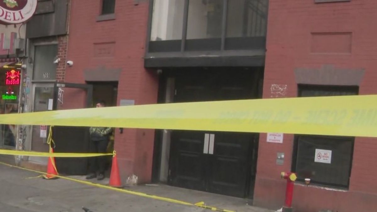 Man killed in double stabbing in front of drop-in center: NYPD ...