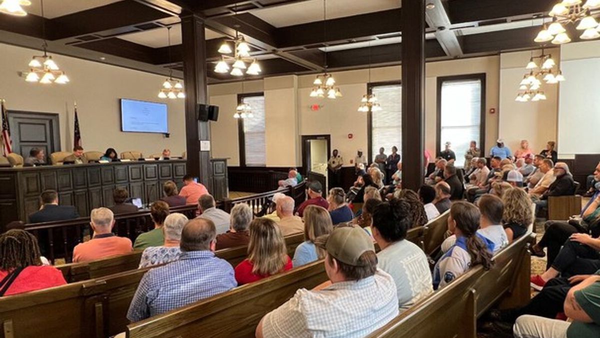 Burke County residents, officials press Hephzibah over proposed ...