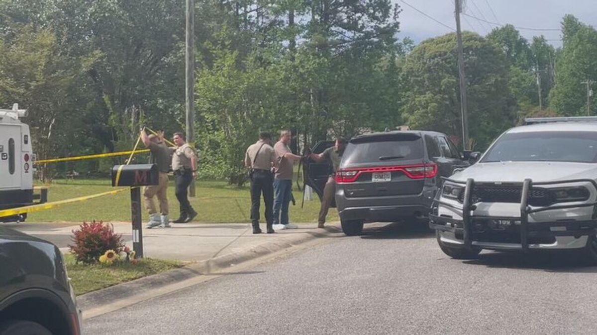2 detained after man spotted with rifle; deputies say guns, drugs and ...