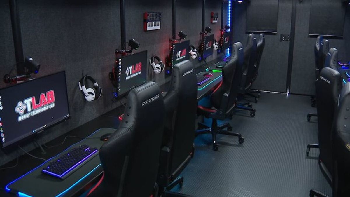 Mobile tech lab is helping to ensure metro communities don’t get left ...