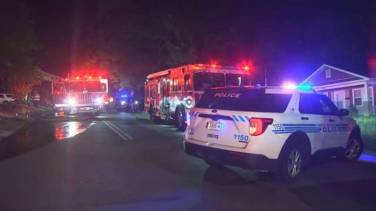 Crews battle north Charlotte house fire | Haystack News