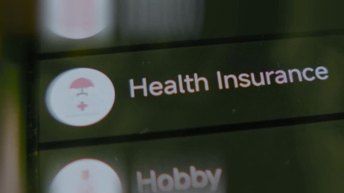Small businesses face tough choices as health insurance costs rise ...
