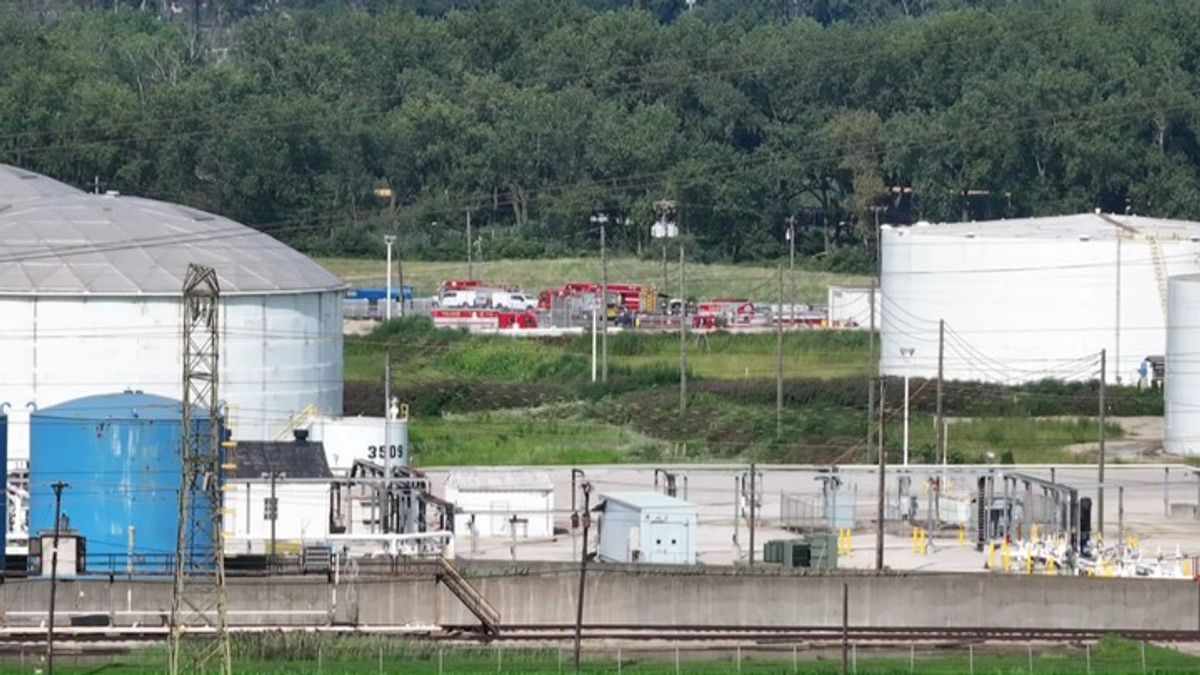 Evacuation order issued following HAZMAT incident near east Toledo ...