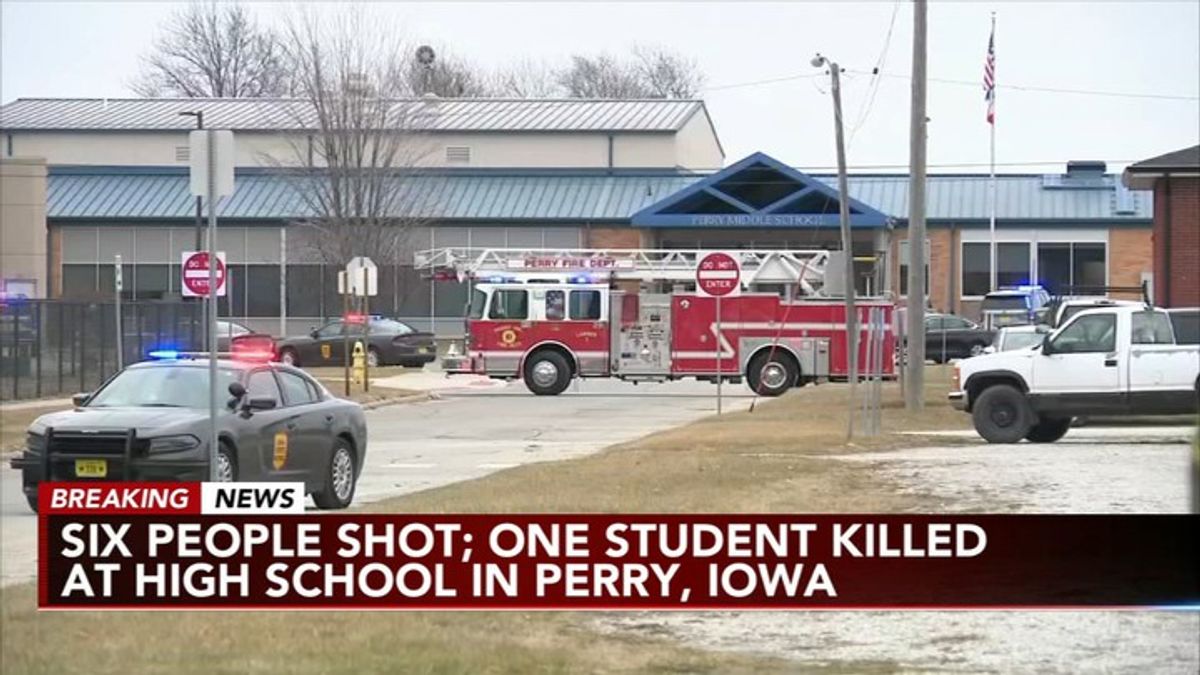 17-year-old student kills 6th grader, 5 injured after Iowa high school ...