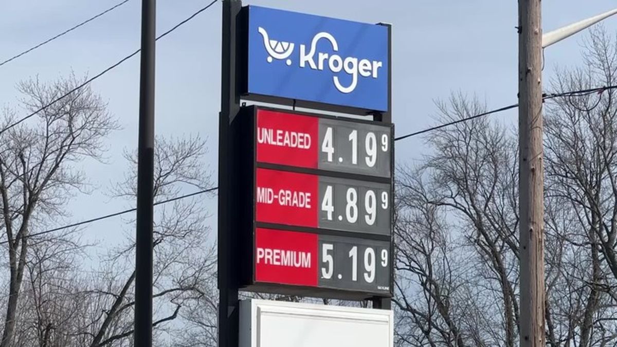 Indiana gas prices near $4 as Middle East conflict continues | Haystack ...