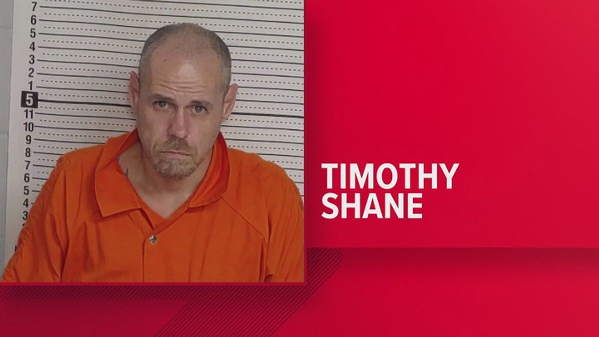 Active manhunt for inmate who escaped custody at hospital, stole SUV ...