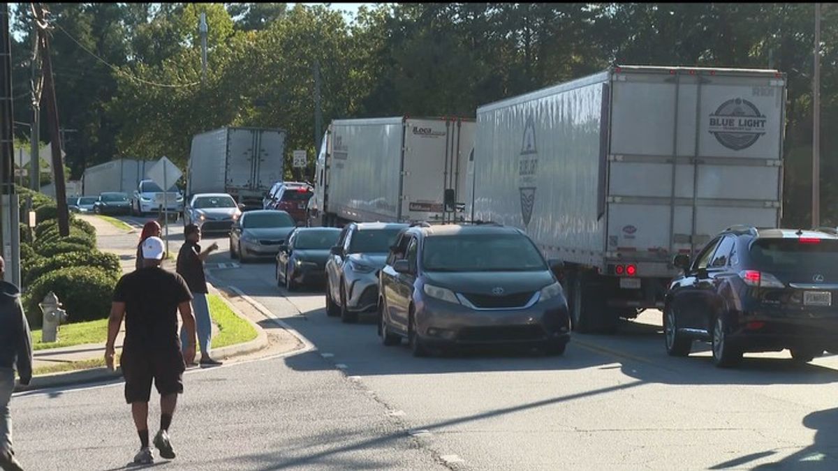 Smyrna residents say traffic jam from I-285 lane closures make them ...