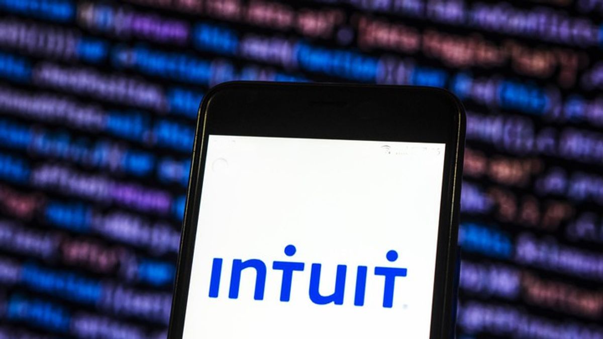How Intuit is leveraging AI & Human Intelligence to improve services ...